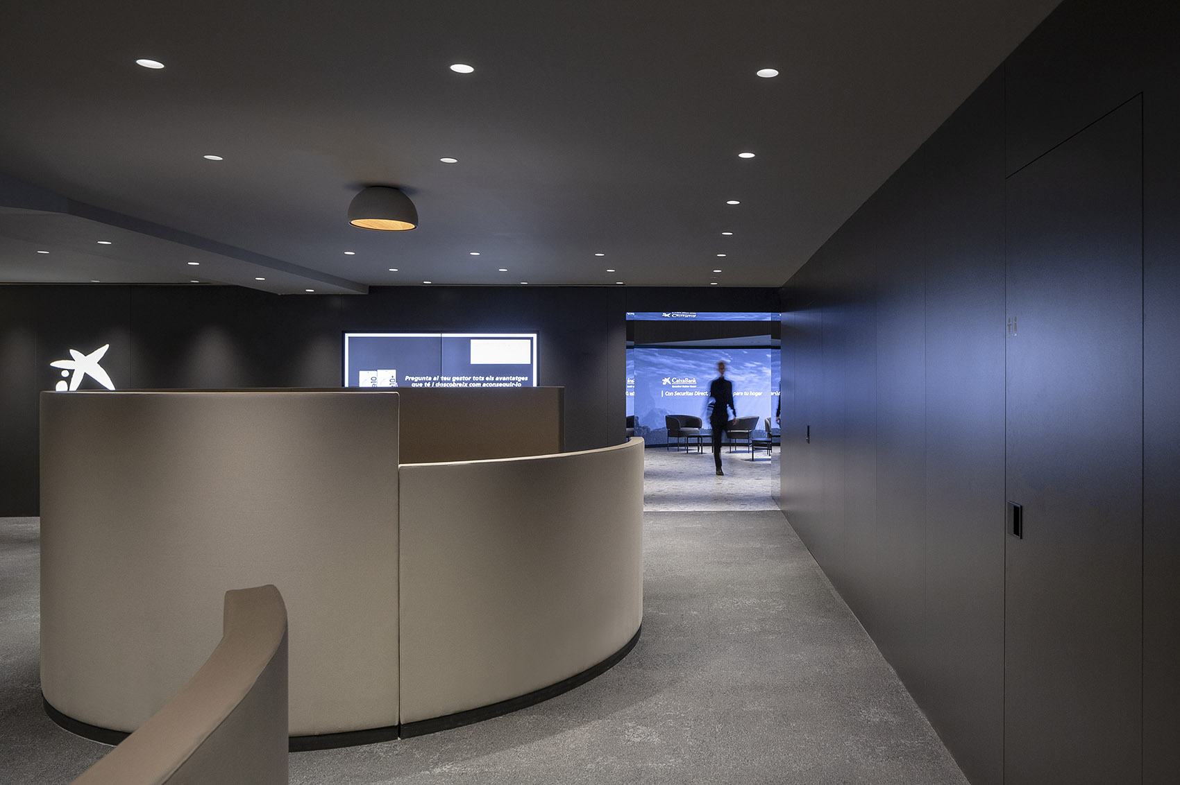 凯克萨银行All in one旗舰办公室，巴塞罗那/用数字化的手段将自然引入室内-91