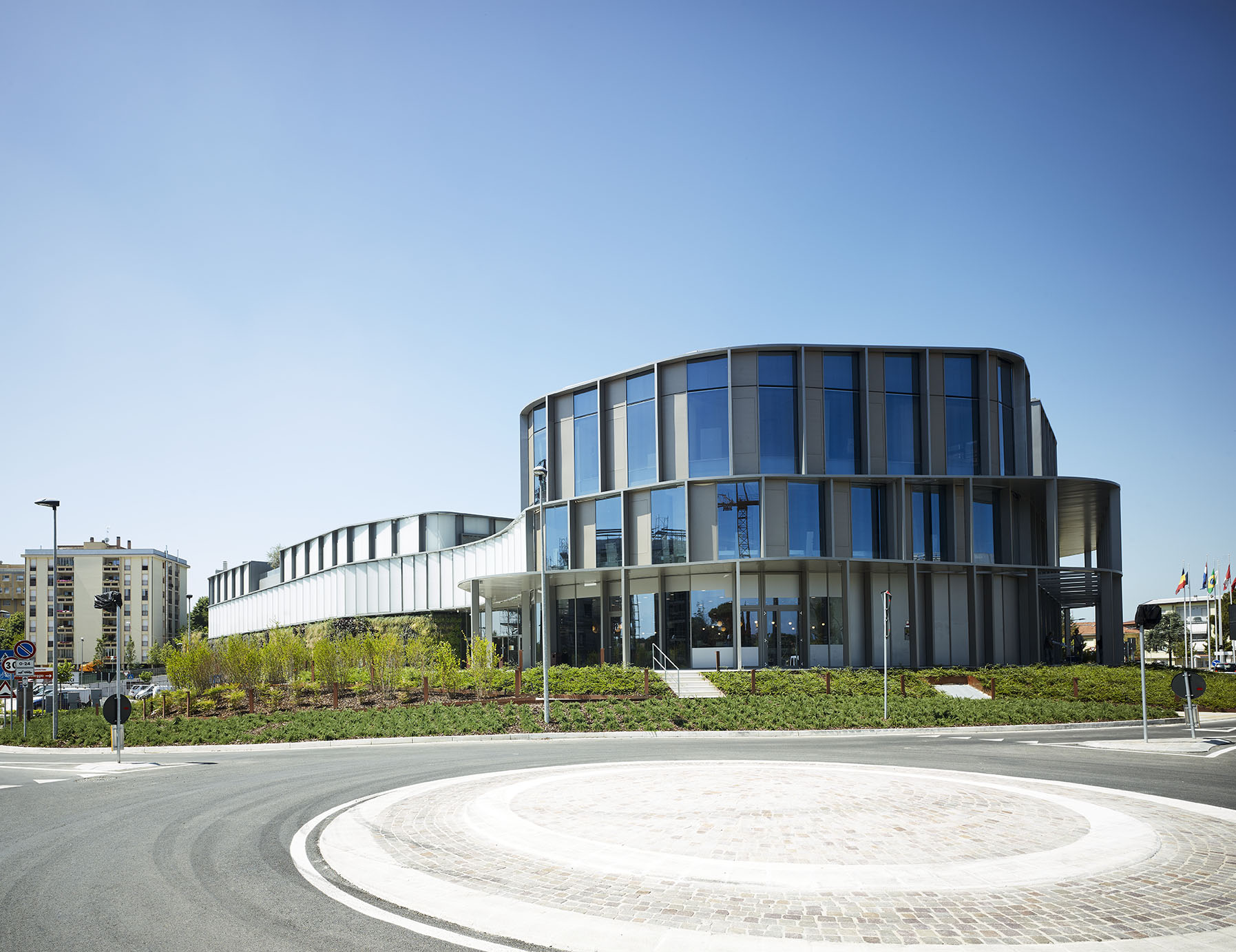 意大利里米尼展览中心改造-7