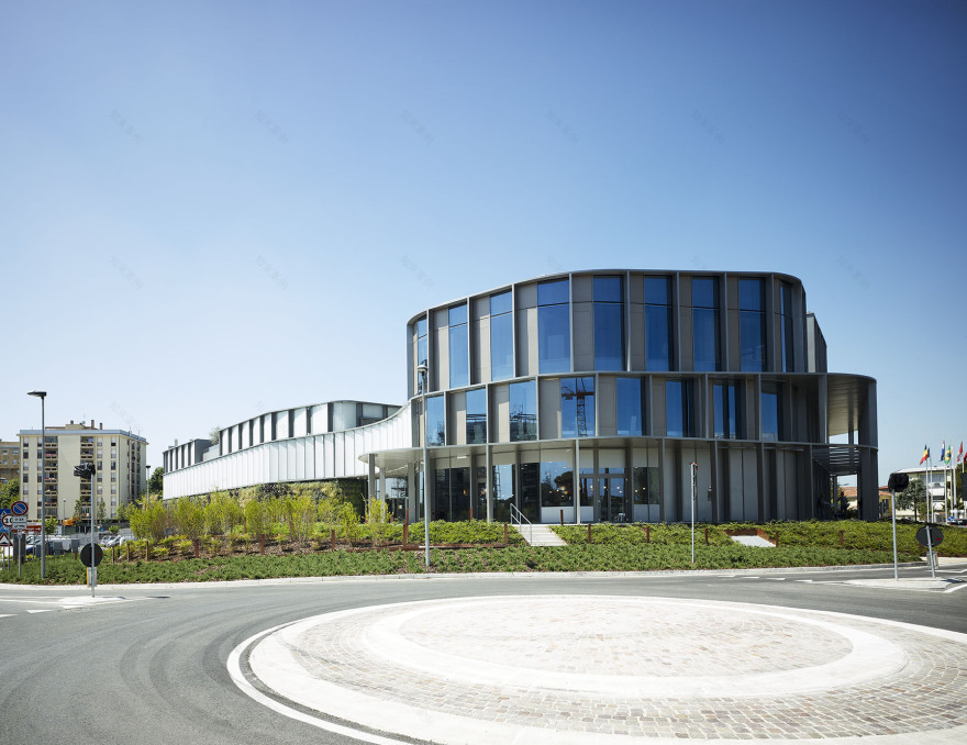 意大利里米尼展览中心改造-7