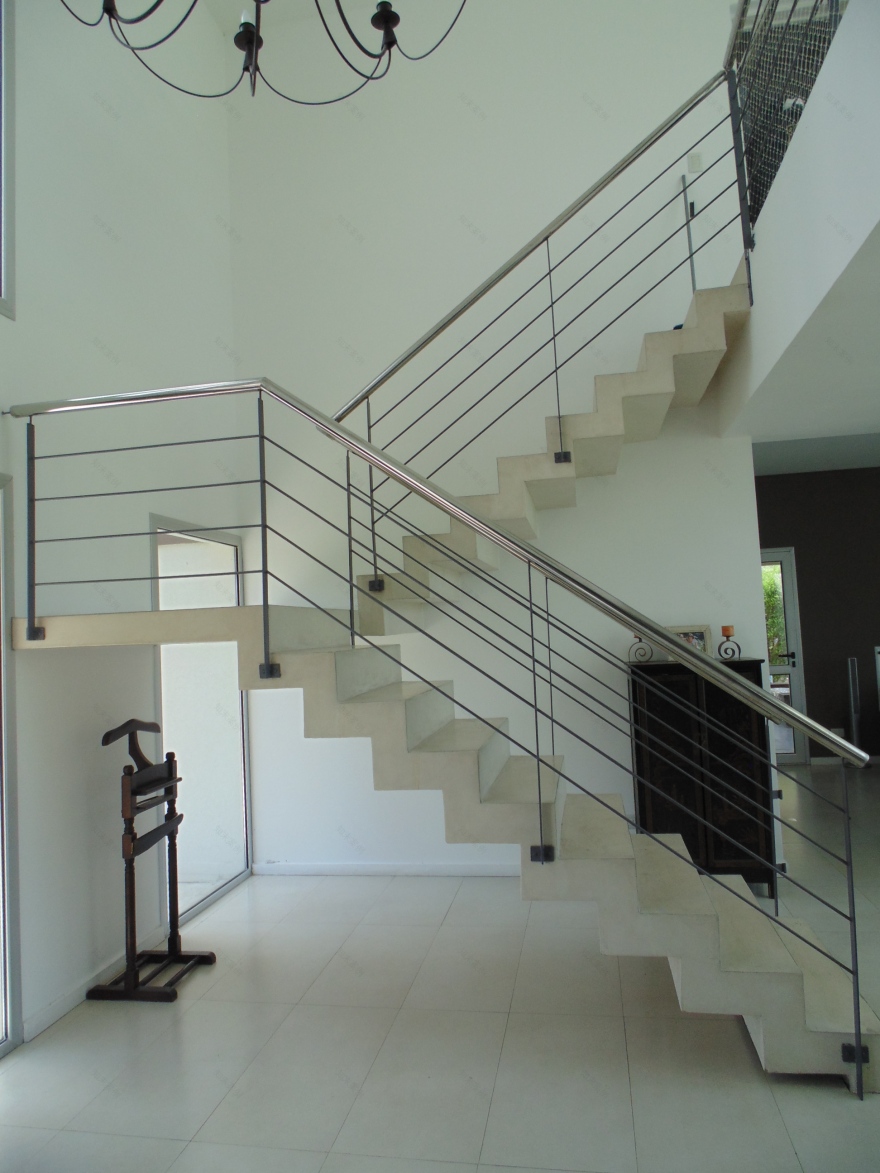 倒置阳光下的海滨别墅-4