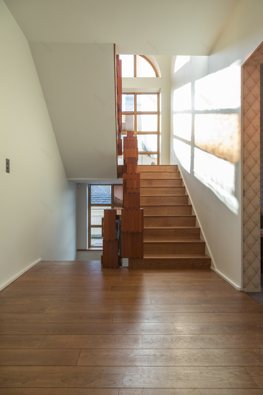 伦敦北部别墅 | 东西方文化交融的现代空间-9