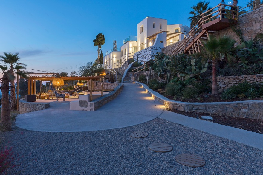 Mykonos 岛上的 Legacy Suites 酒店 - 室内设计亮点与自然环境完美融合-6