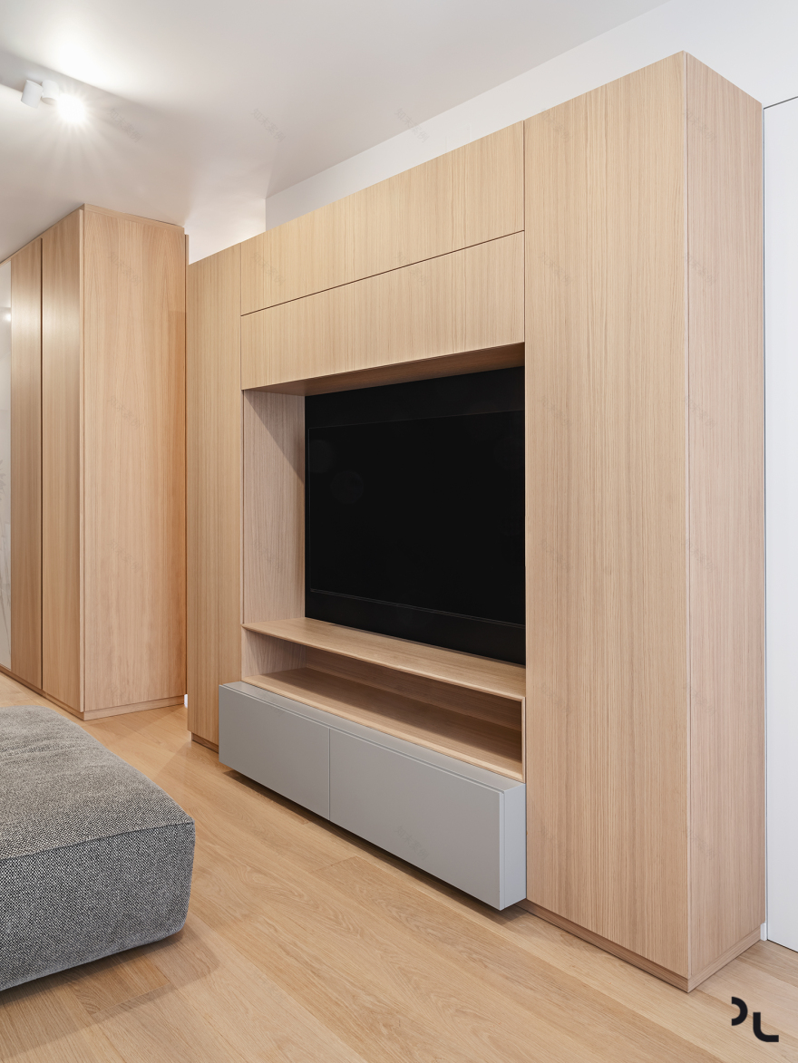 简约现代,自然之美——Altamura 历史中心附近住宅重建项目-14