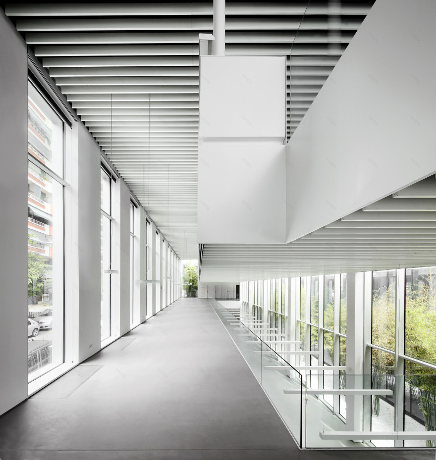 巴塞罗那“炼金厂”建筑重生 · 多功能社区设施-9