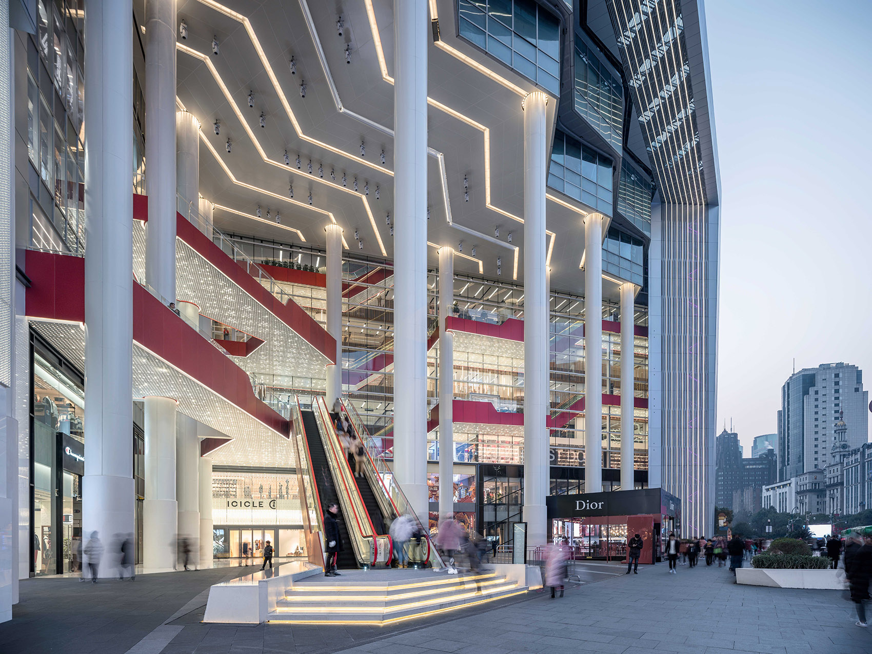 上海世茂广场改造，上海/超越传统商业空间，拉开城市舞台序幕-7