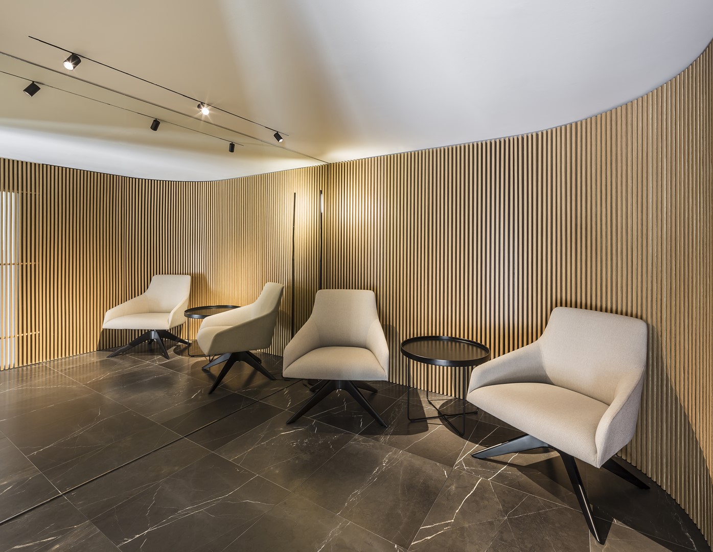 FAUS DENTAL CARE 诊所-15