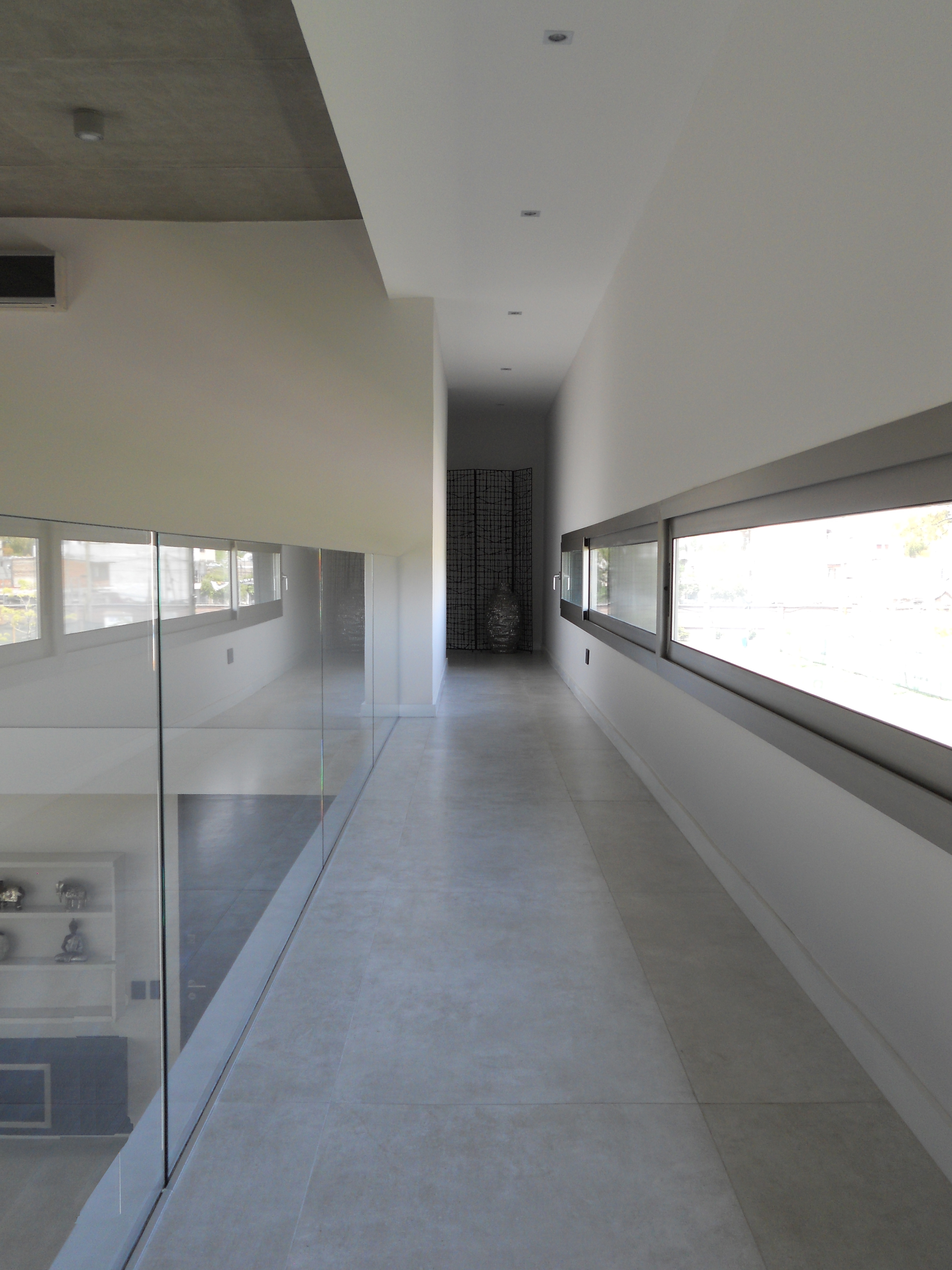 Buddha House | 现代简约别墅设计，融入自然光与能源优化-2