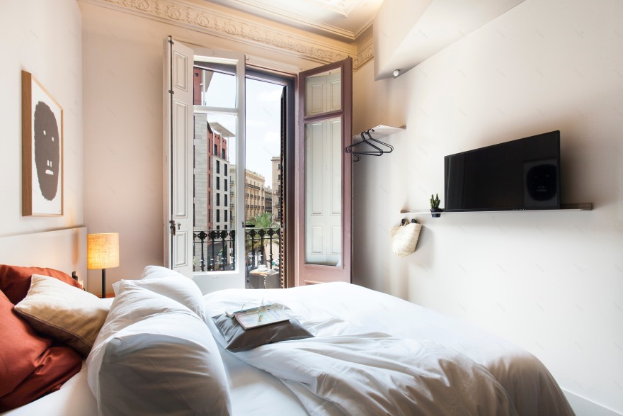 巴塞罗那客房-10