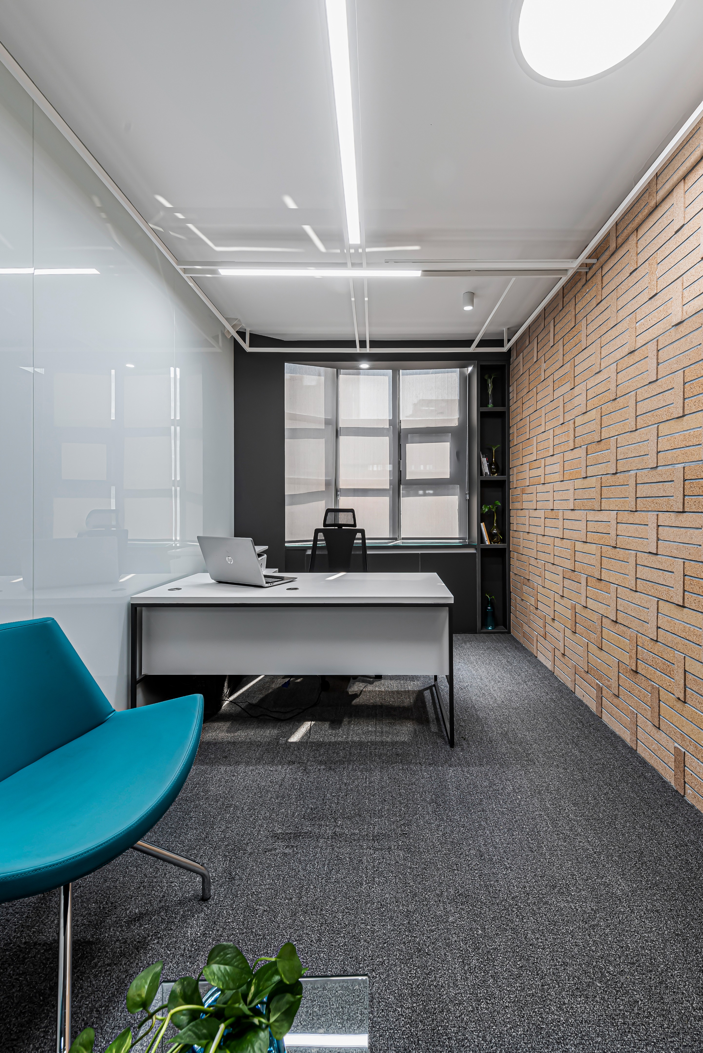 社交网络服务办公室-13