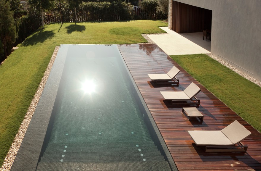 森林中的别墅,开放式空间与私密性的完美结合-6