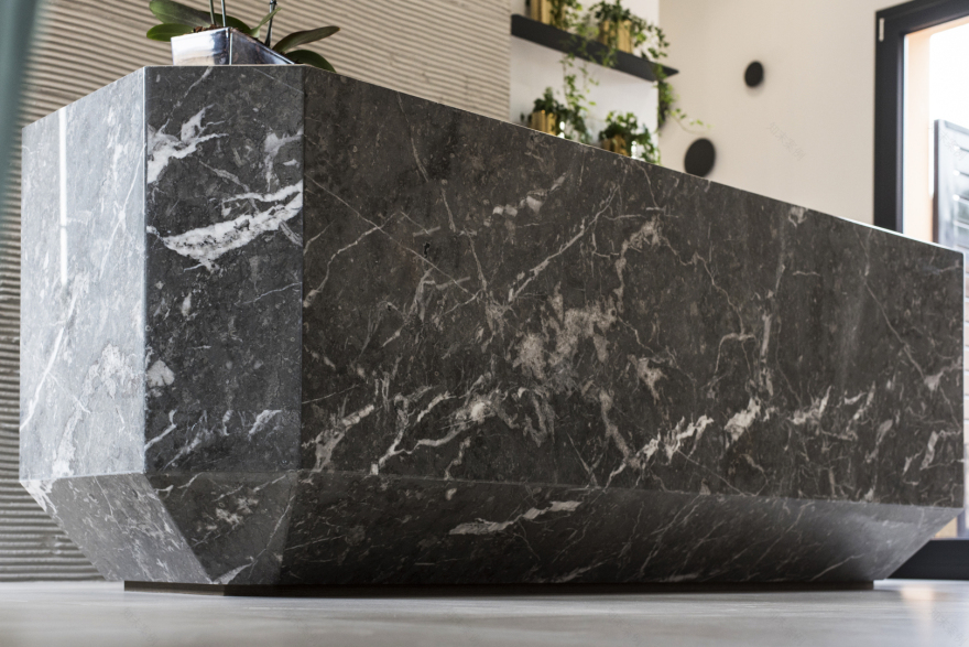 彼得·格里萨菲理发店-2