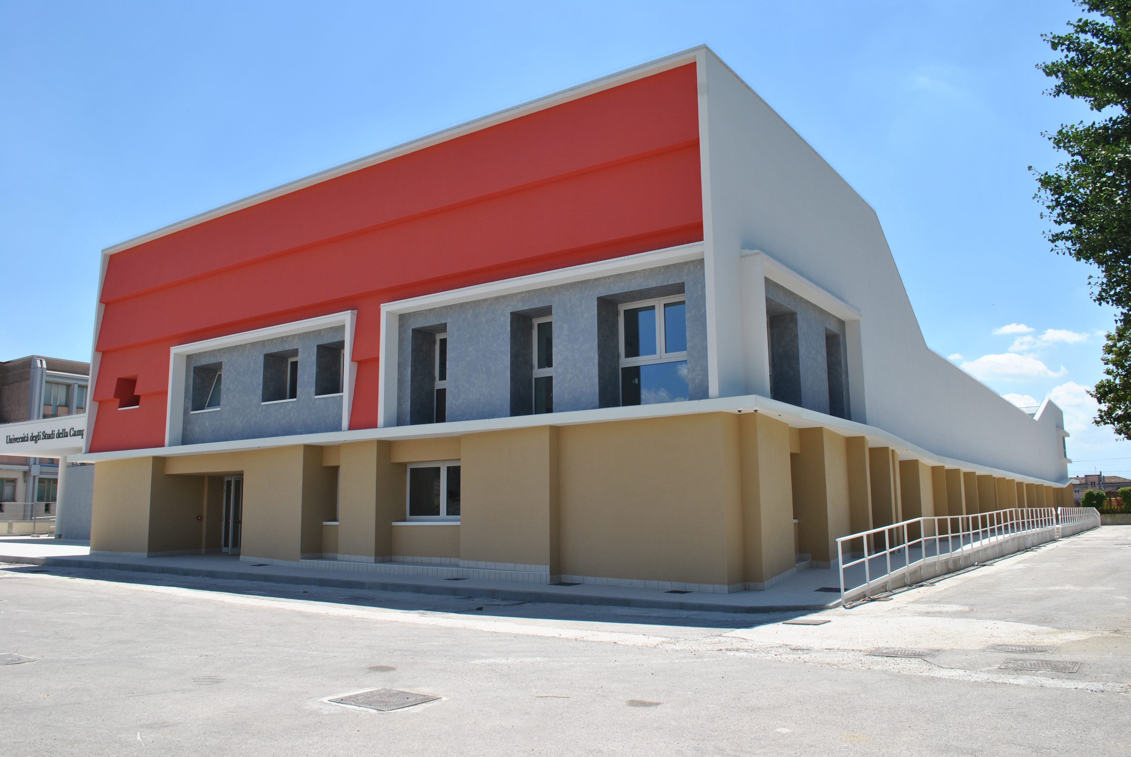 Rettorato Vanvitelli viale Ellittico Caserta-41