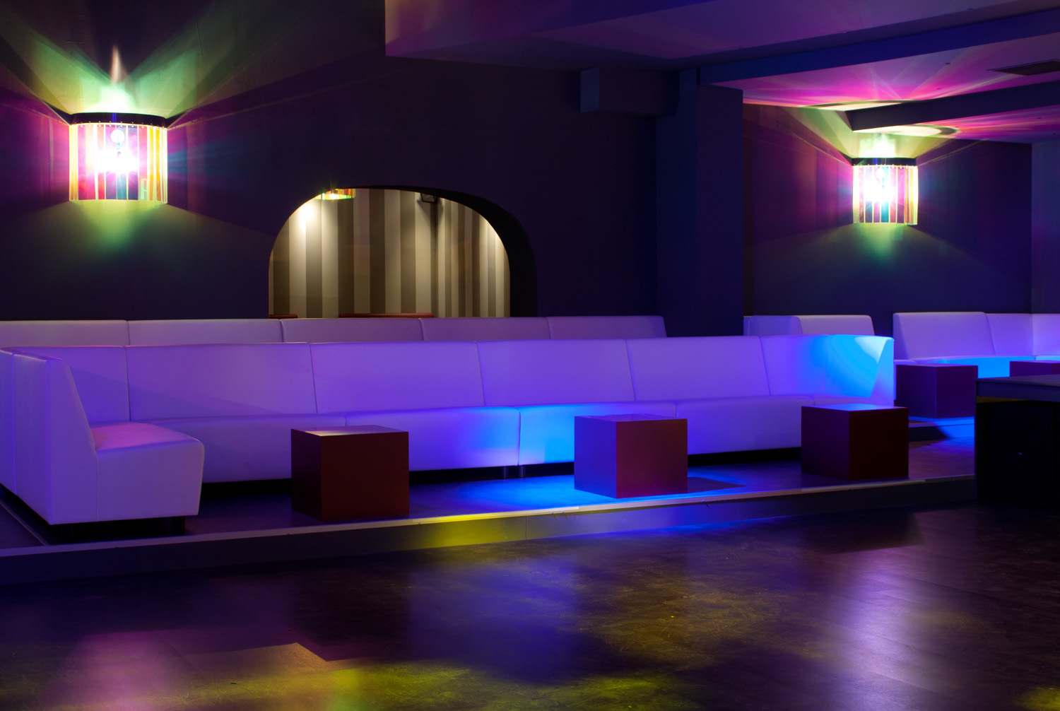 意大利乡村舞蹈厅的视觉重生-6