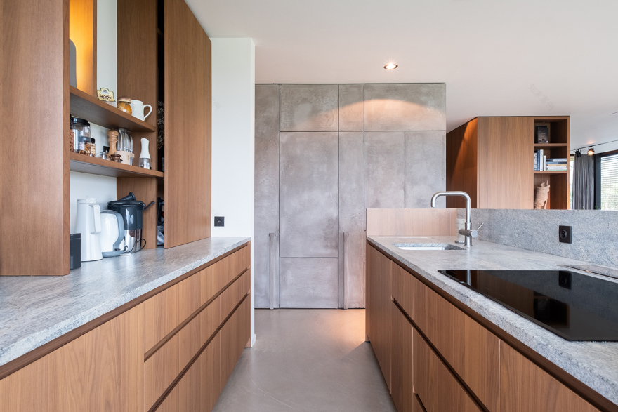 比利时私人别墅 | 极简几何与自然景观的完美融合-12