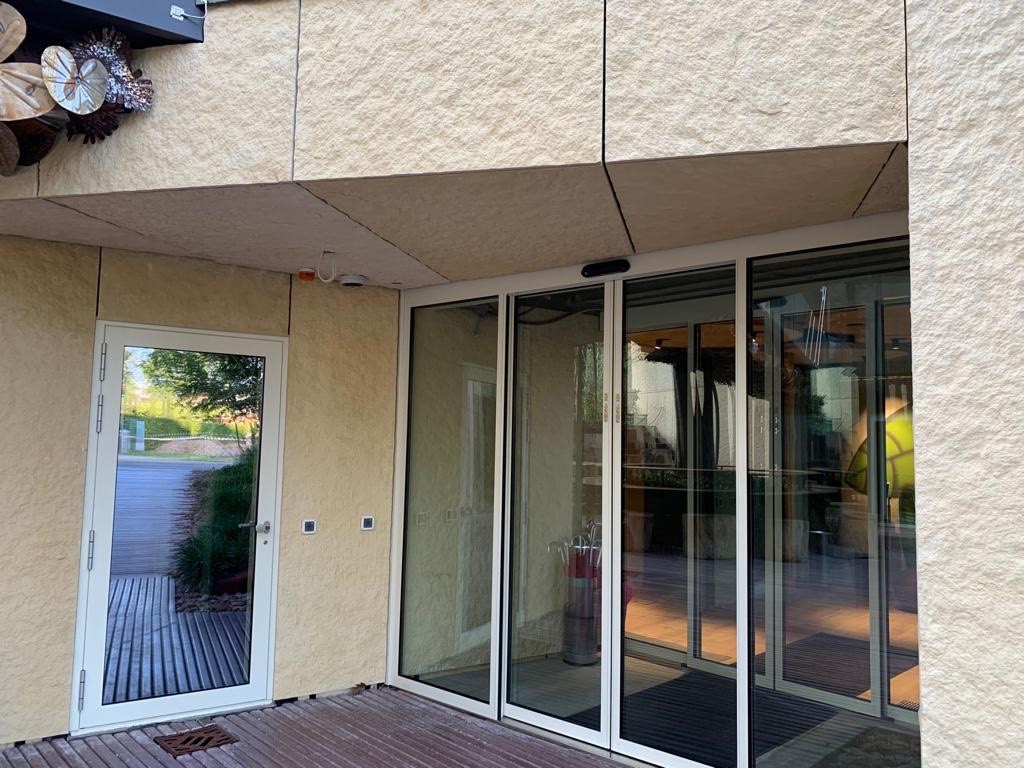 黄石矩阵的超高性能混凝土立面设计-22