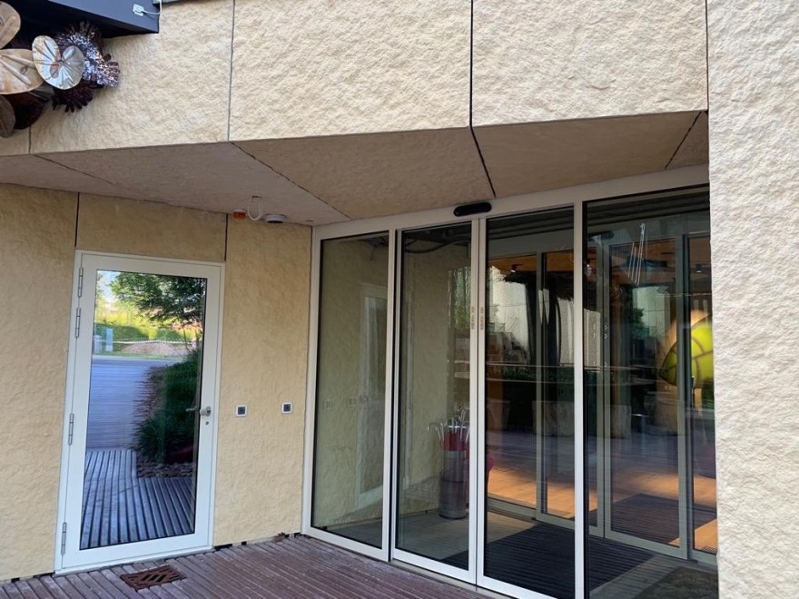 黄石矩阵的超高性能混凝土立面设计-22