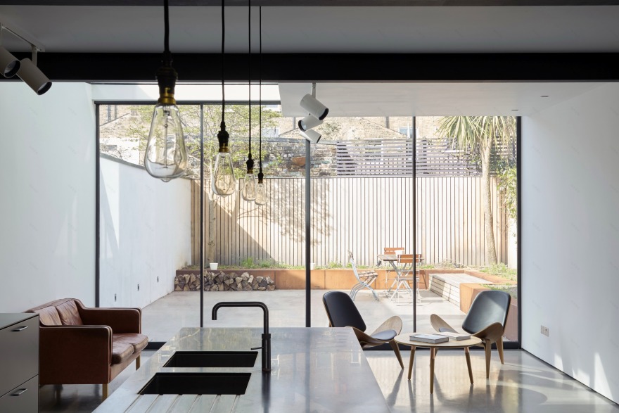 废弃维多利亚时期工作坊的现代重生-15