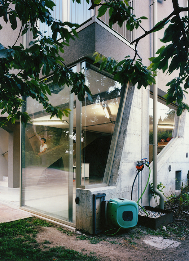 绿意盎然的家庭聚会别墅-6