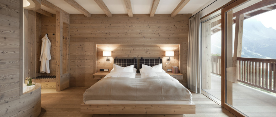 雪山之巅的温馨木屋——Perathoner Architects 的 Hotel Chalet Gerard 设计-6