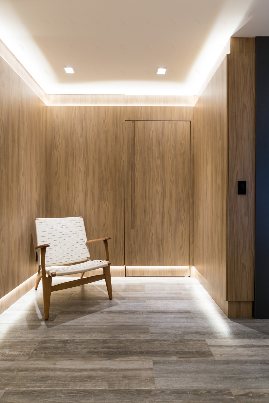 品味卓越的 140 平米现代公寓设计-3