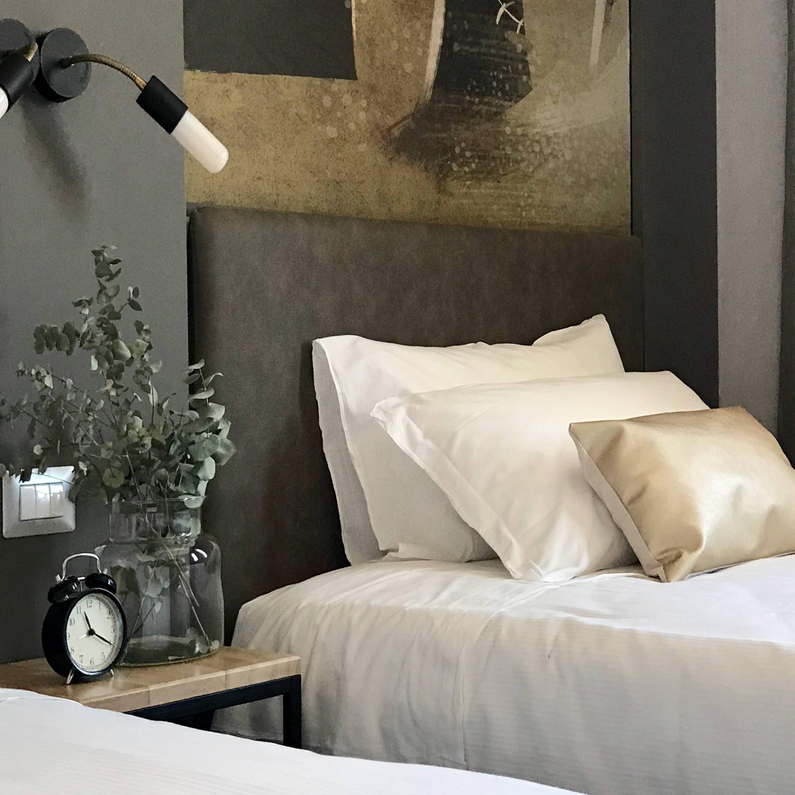 Mathis 酒店 | 摩托灵魂的复古现代空间-11