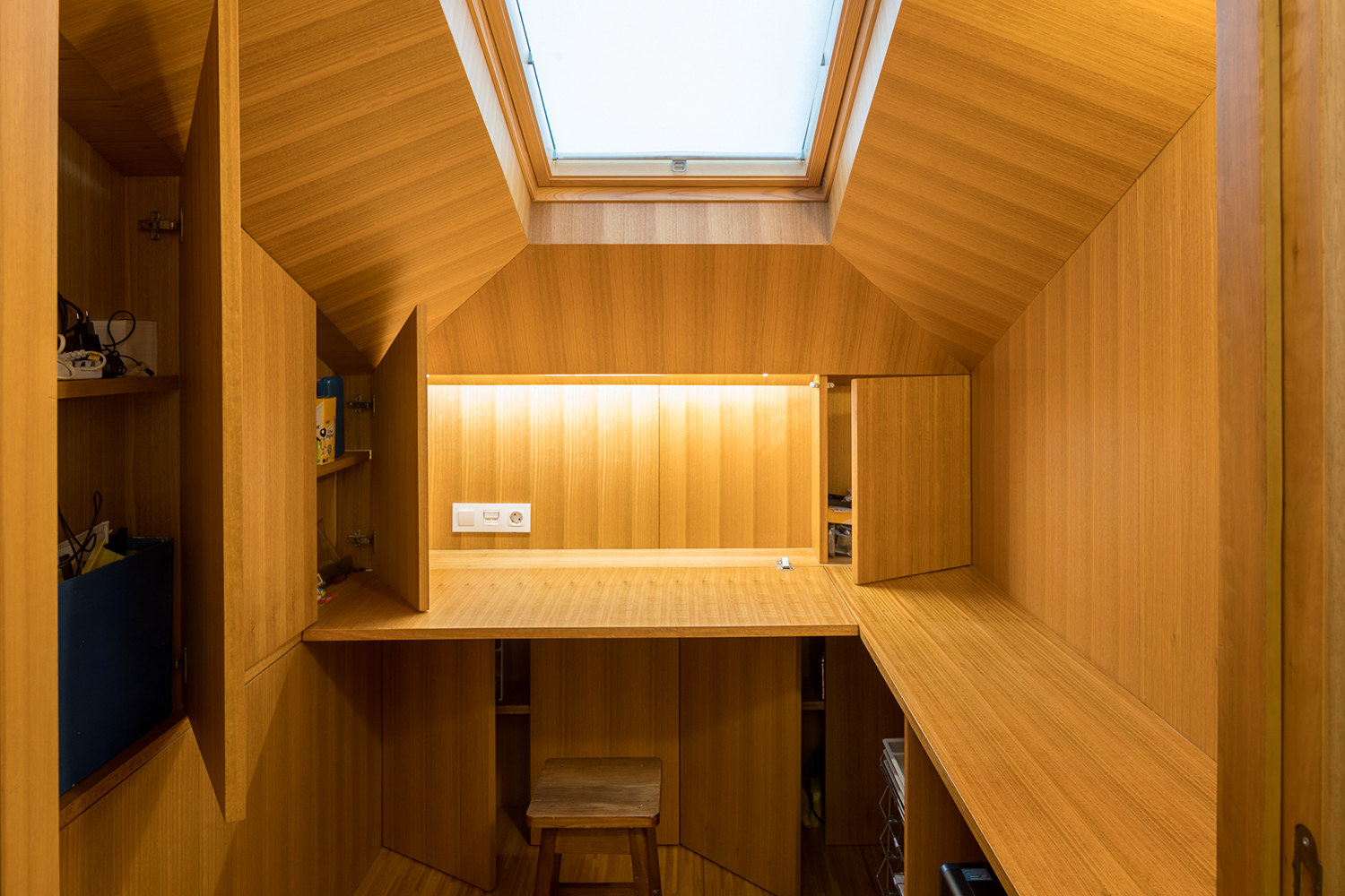 迷你仓库变身高颜值建筑师办公室-9