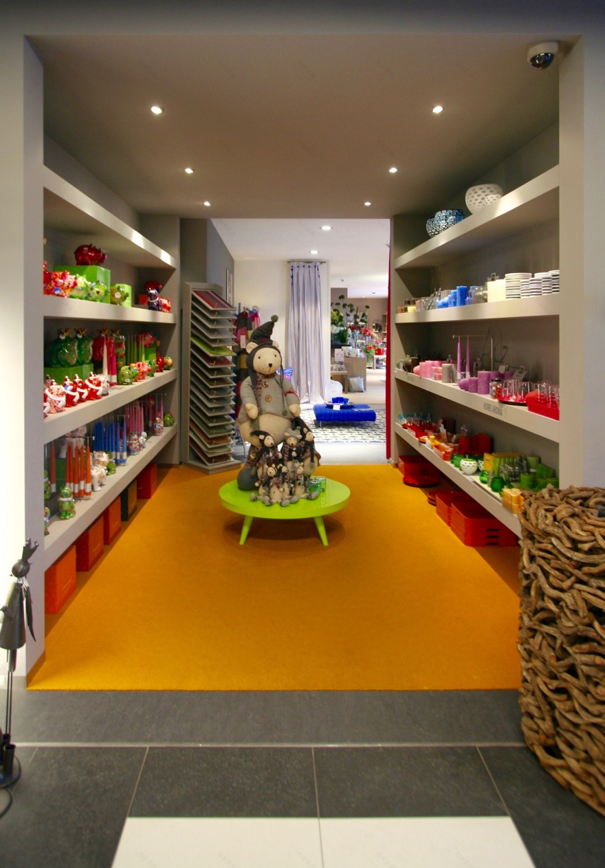 比利时 Soheit-Tinlot 3000 平米家居装饰商店设计-7