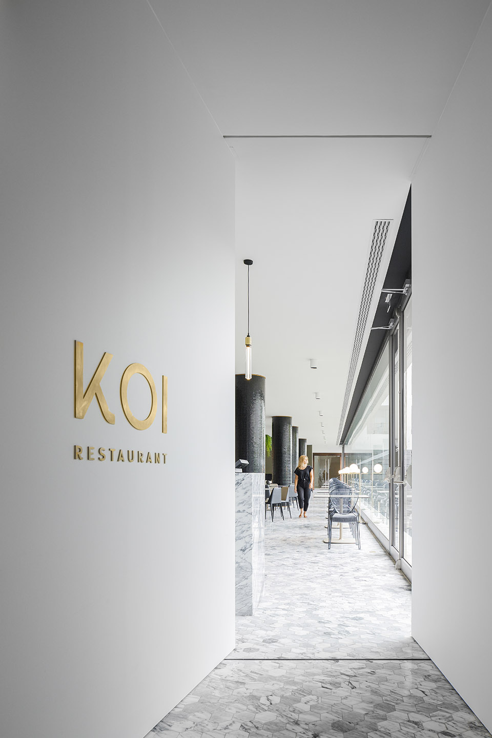 Koi餐厅，葡萄牙/镜面映射室外花园-71