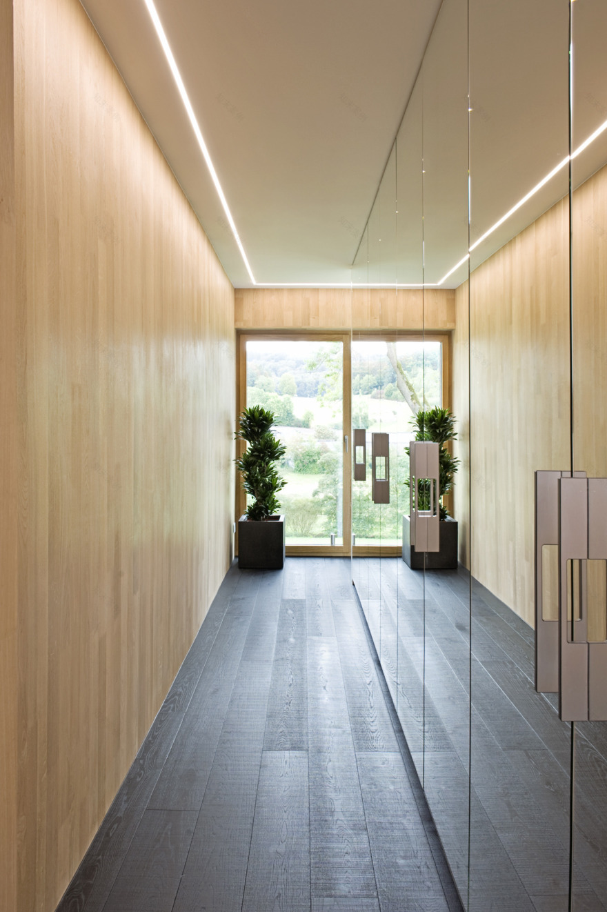 卢森堡大型被动式木质混凝土别墅-14