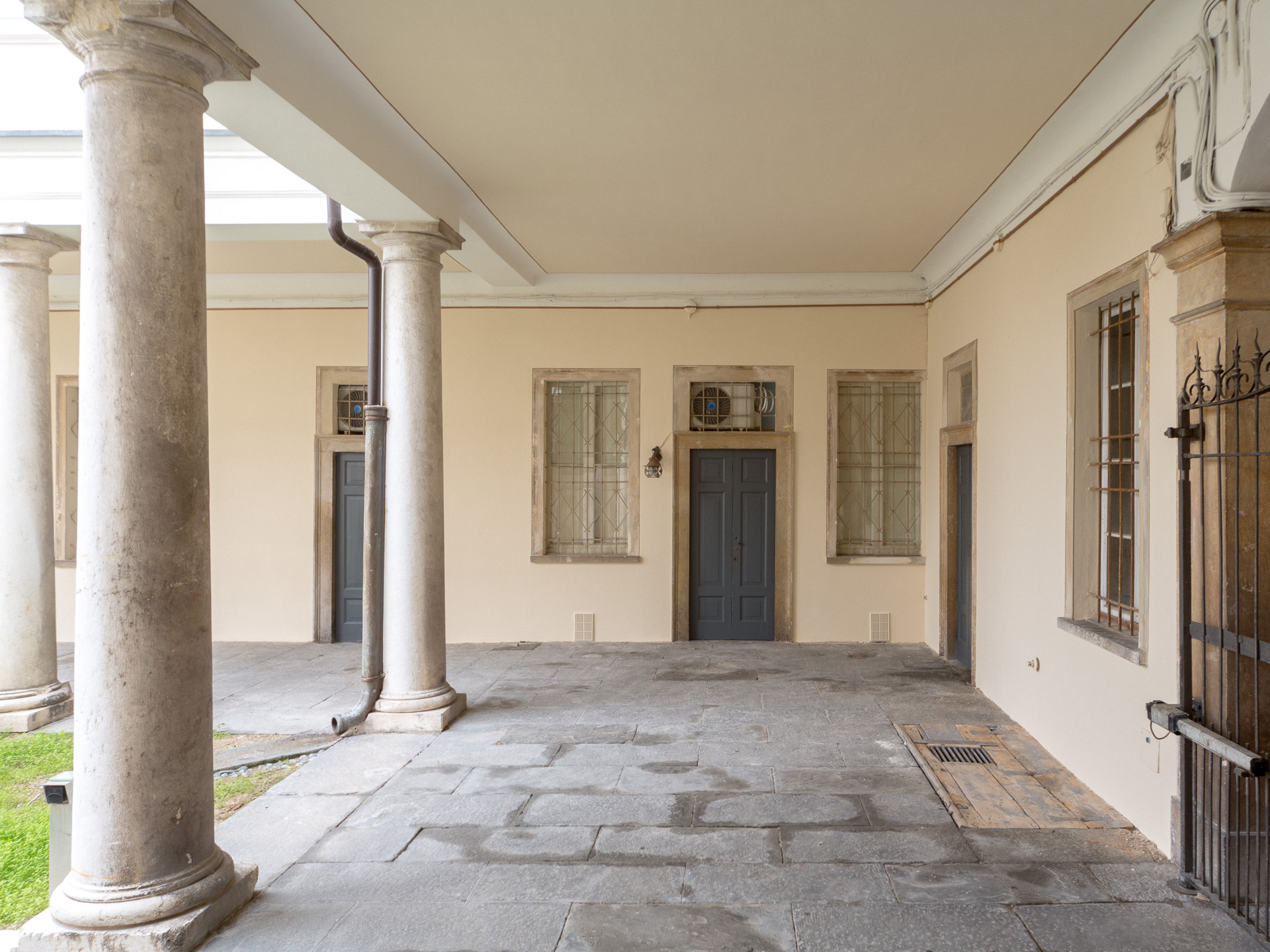 Alessandro Roveri丨公寓建筑丨restoration of historic palace-4