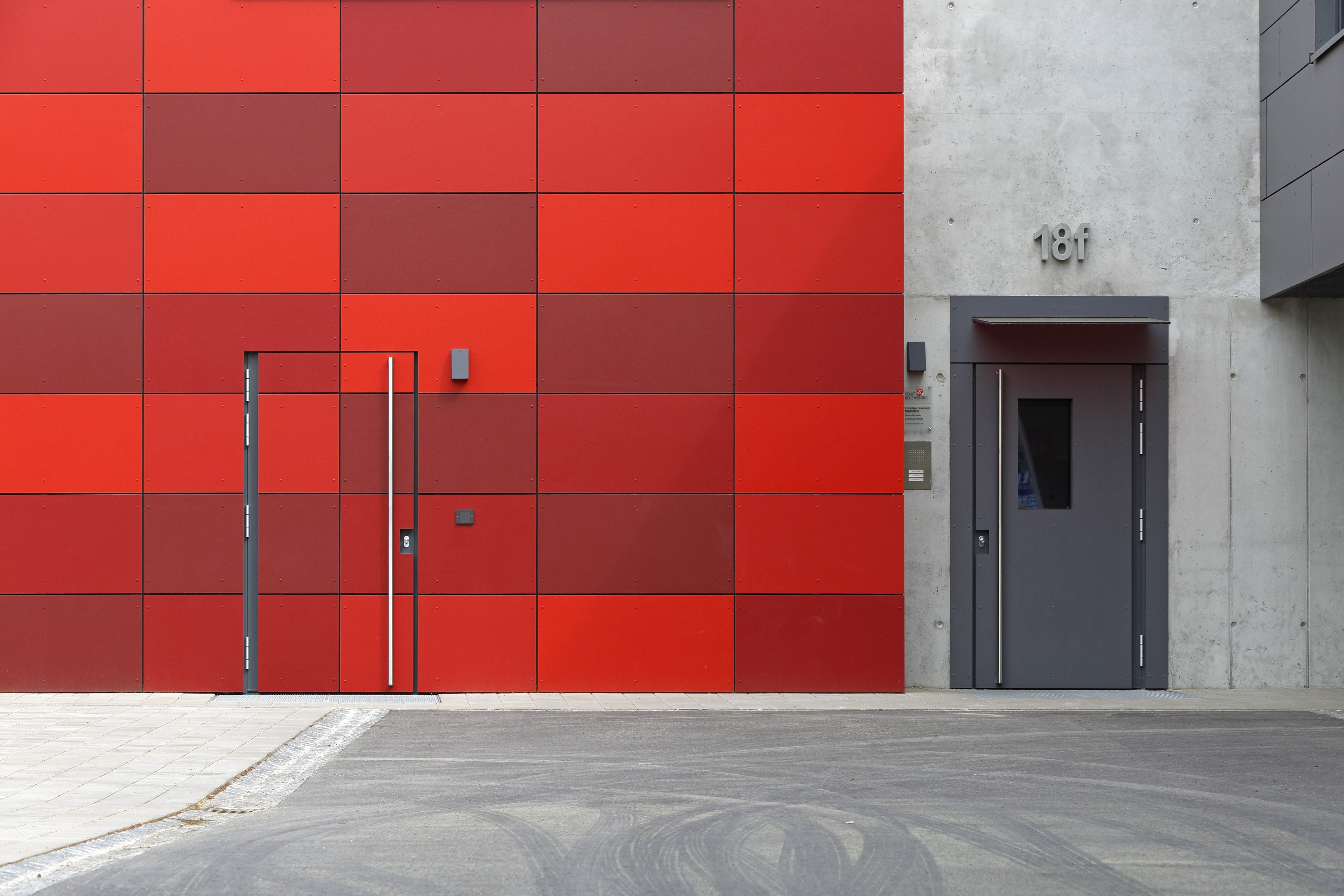 Fire station- Nueva estación de bomberos- Nuovi vigili del fuoco- Ny brandkår- Neubau Feuerwehr, HochBauAmt Regensburg Germany-39