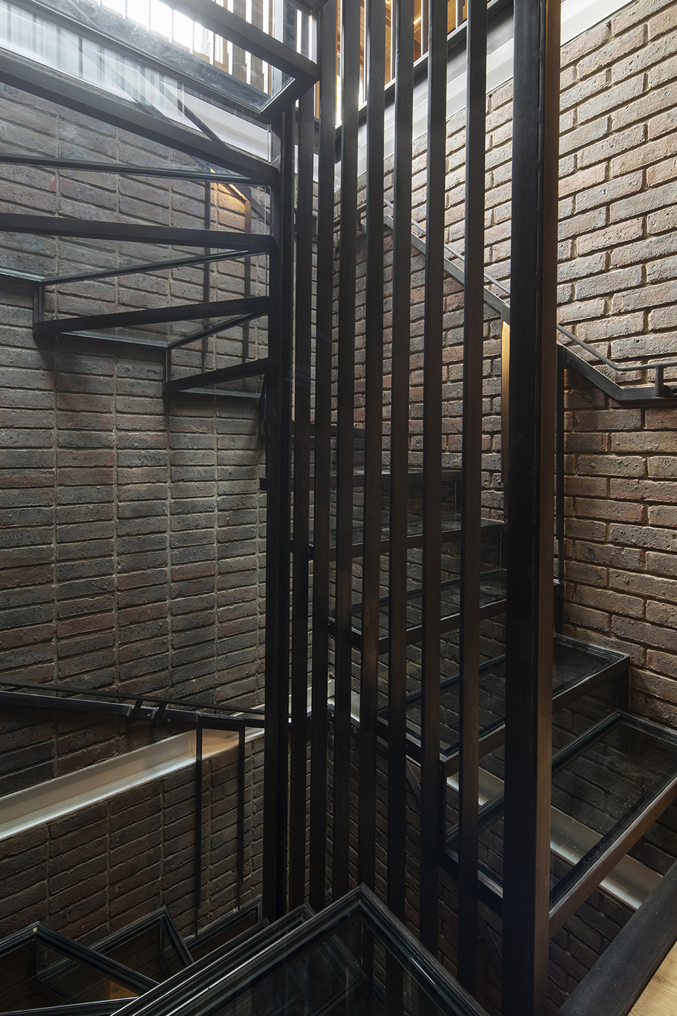 南华克砖宅 · 伦敦旧车库上的现代设计丨英国伦敦丨Satish Jassal Architects-44