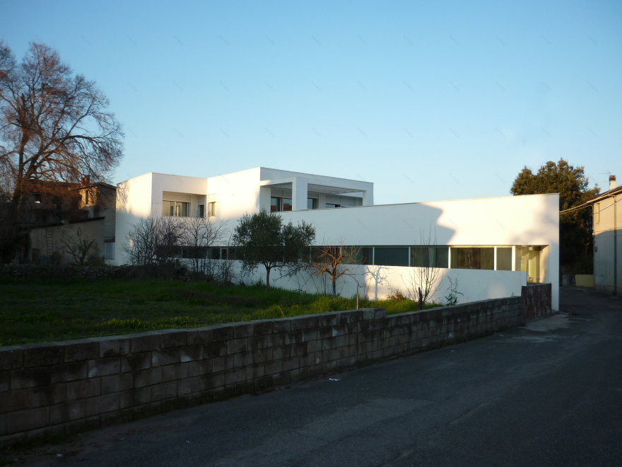 意大利 Samugheo 健康住宅设计-0