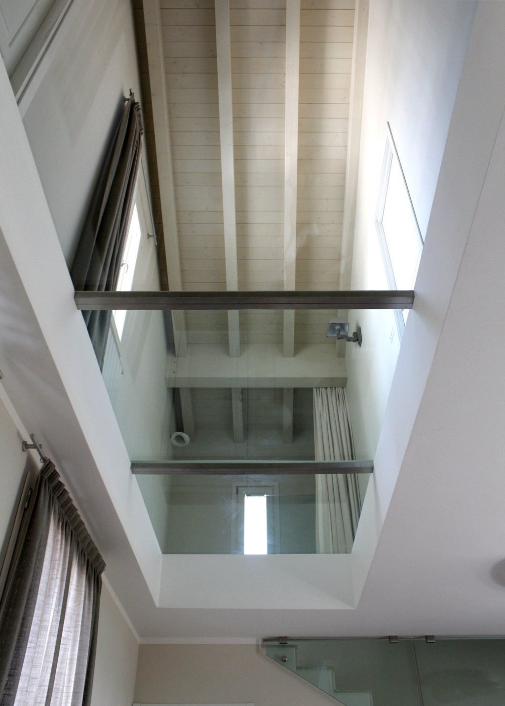 意式别墅设计 | 透明玻璃走廊展现空间穿透力-0