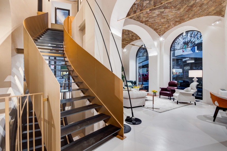 波尔特罗纳·弗劳展厅-12