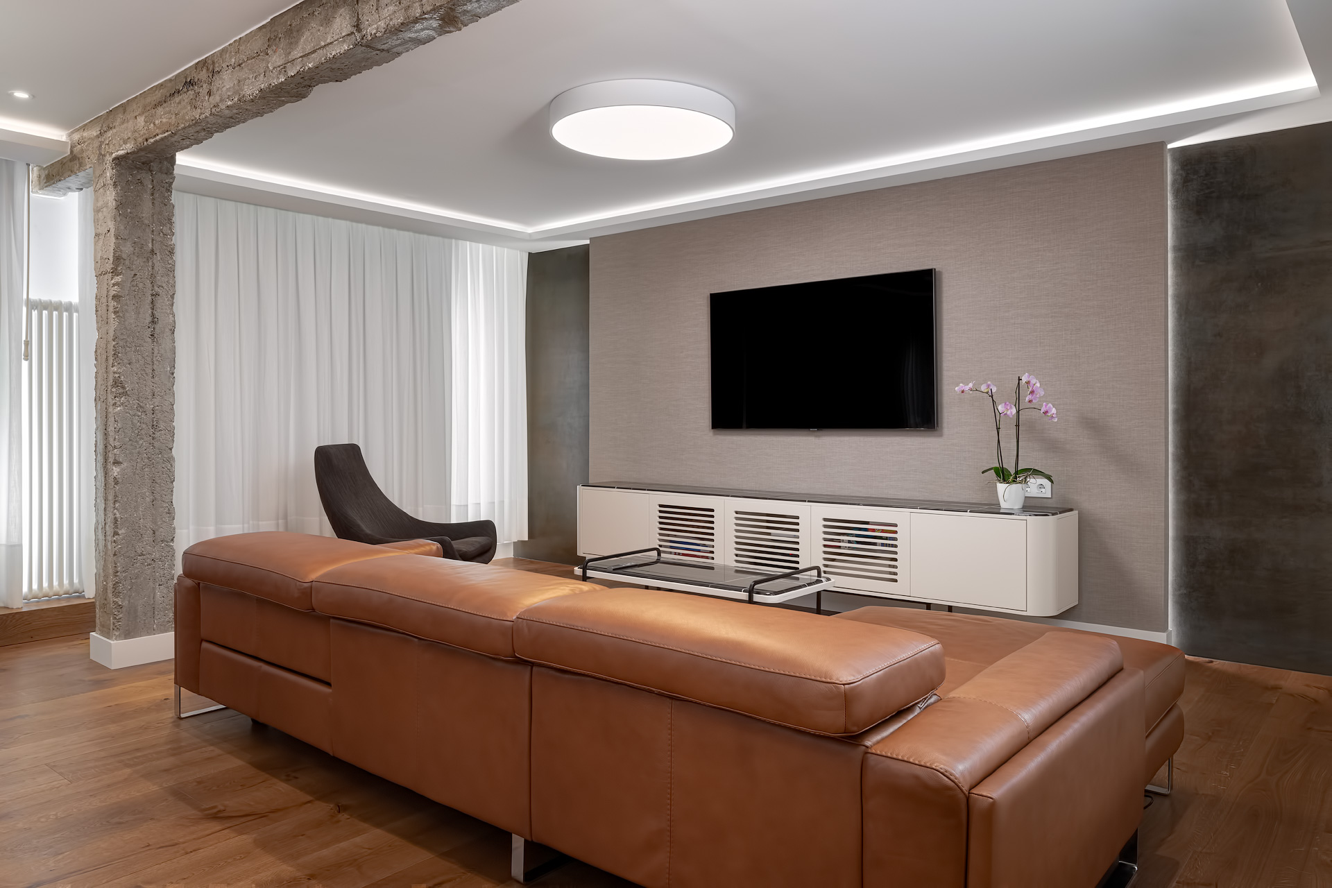 自然呈现的 brutalism 风格家居丨SpainVizcaya丨Efecto3-7