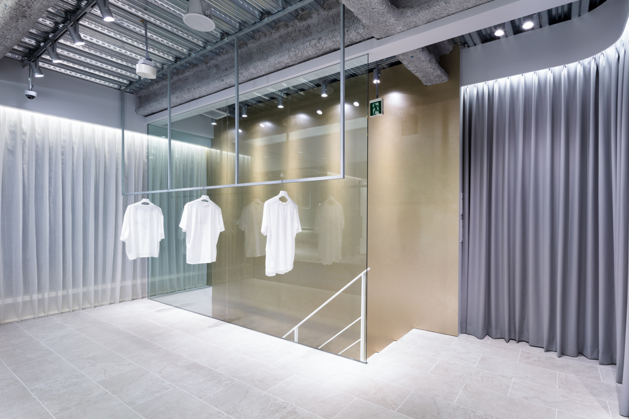 Koichiro ONIKI新作｜用极简诠释商业空间-18