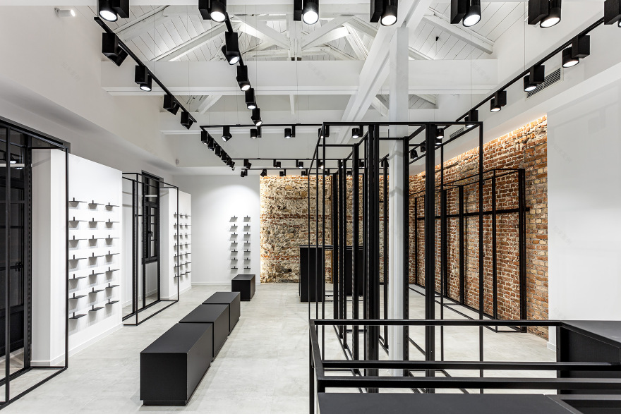 希腊 Serres 镇 Step 运动商店室内设计-8