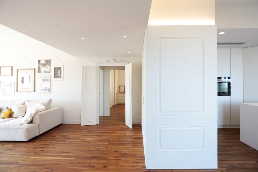 六十年代公寓的现代复古变身-2