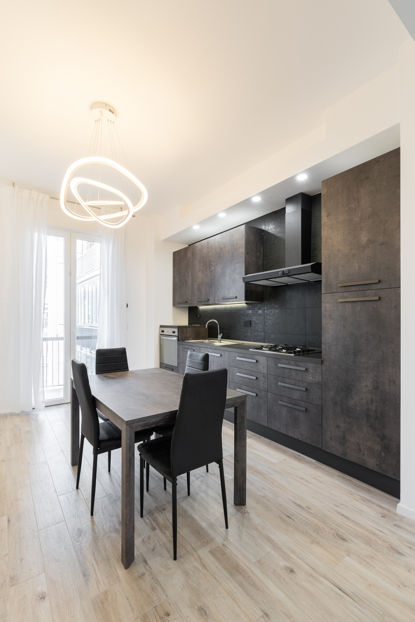 佛罗伦萨郊外 80 平米公寓的惊艳改造-1