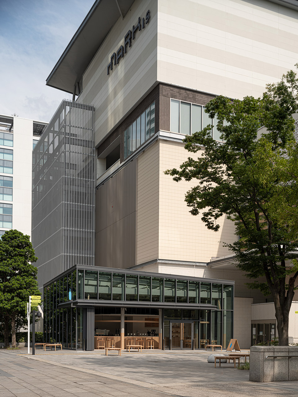 Blue Bottle咖啡港未来店，东京/科技与工艺结合的木制家具-47
