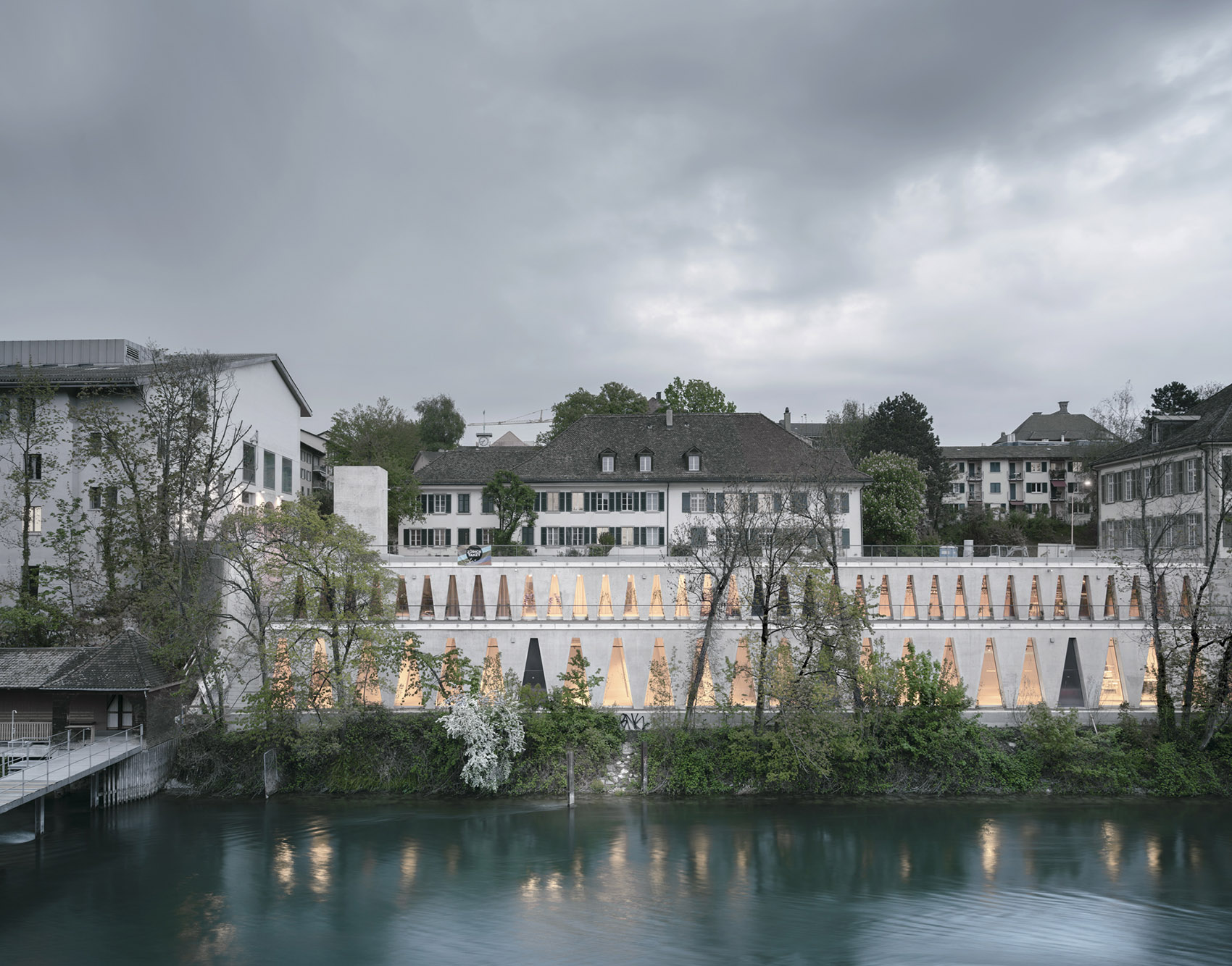 苏黎世Tanzhaus舞蹈中心，瑞士/连续的立面统一整个河岸空间-64