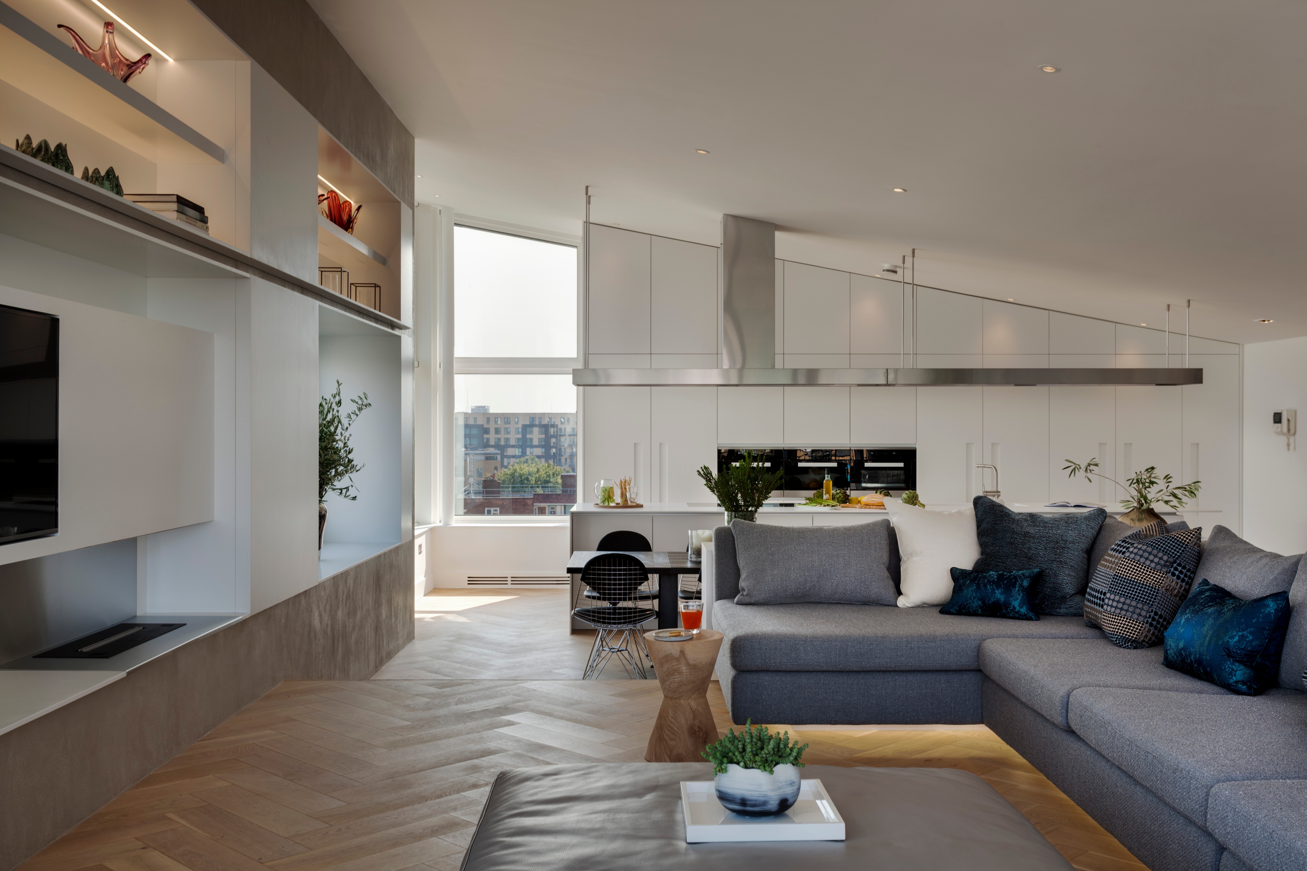 伦敦 BERMONDSEY WALL 二层复式公寓，FORMstudio 打造惊艳河畔景观空间-5