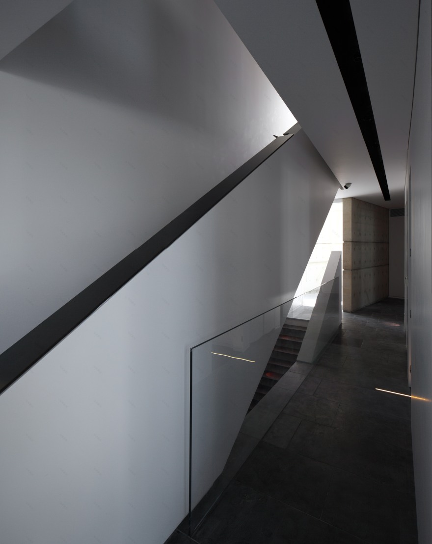 Dunsky Architects 打造的“虾屋”别墅设计,融入地中海景观-20