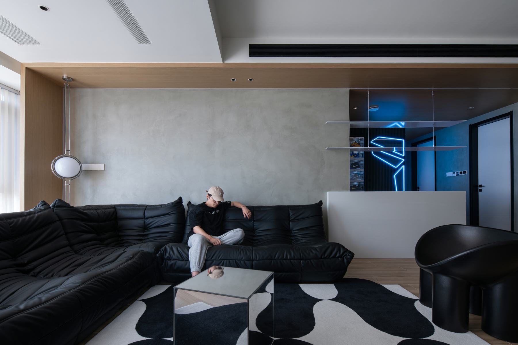 寓见曼巴 · 科比主题的鞋柜装置和静谧空间丨境屿空间研究室-7