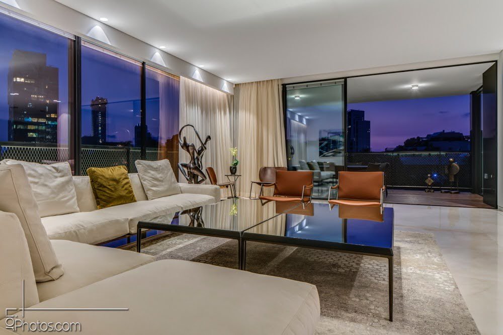 特拉维夫公寓，色彩与材质的完美协奏-2