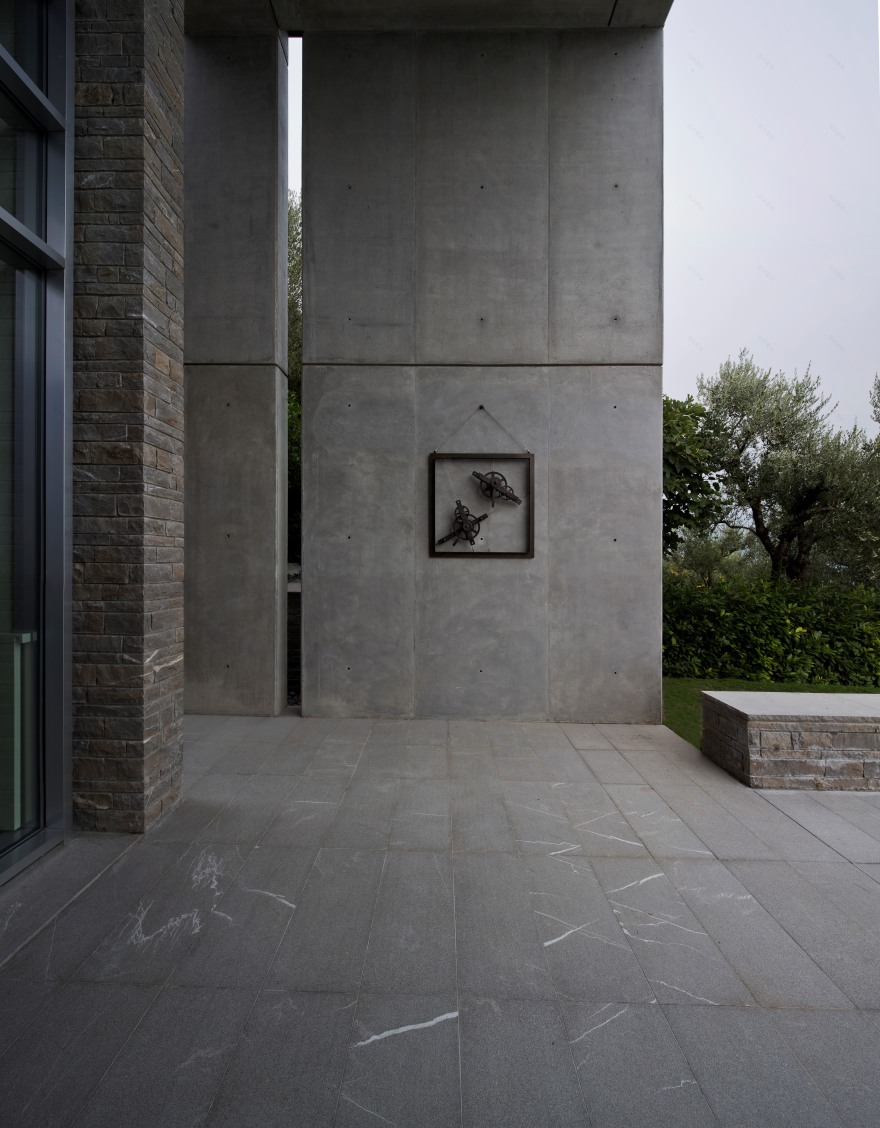 意式湖畔别墅,诠释自然与现代共生设计-12