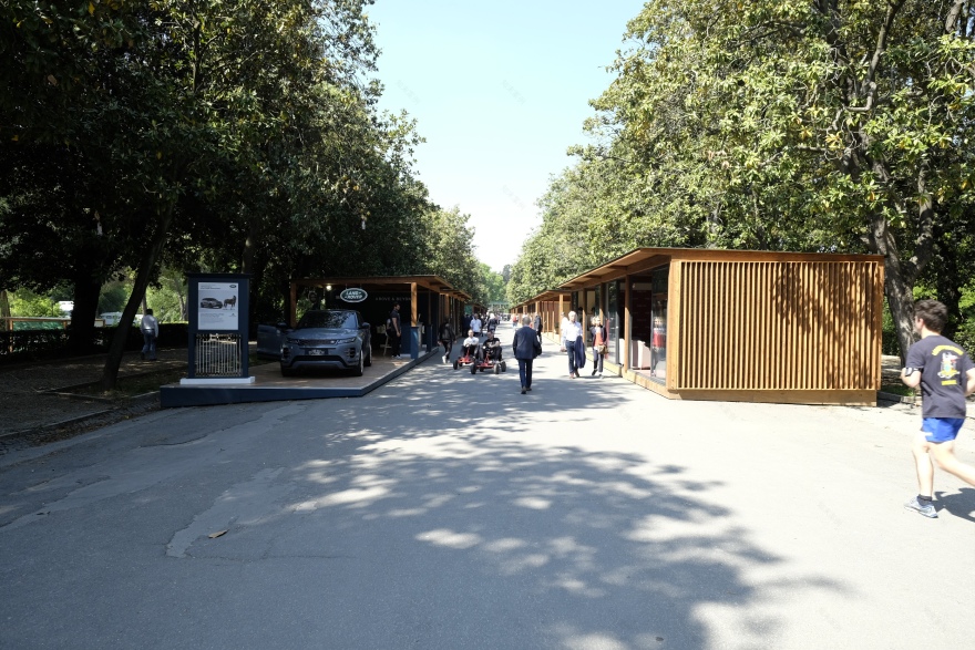 87 度锡耶纳广场马术竞赛-15