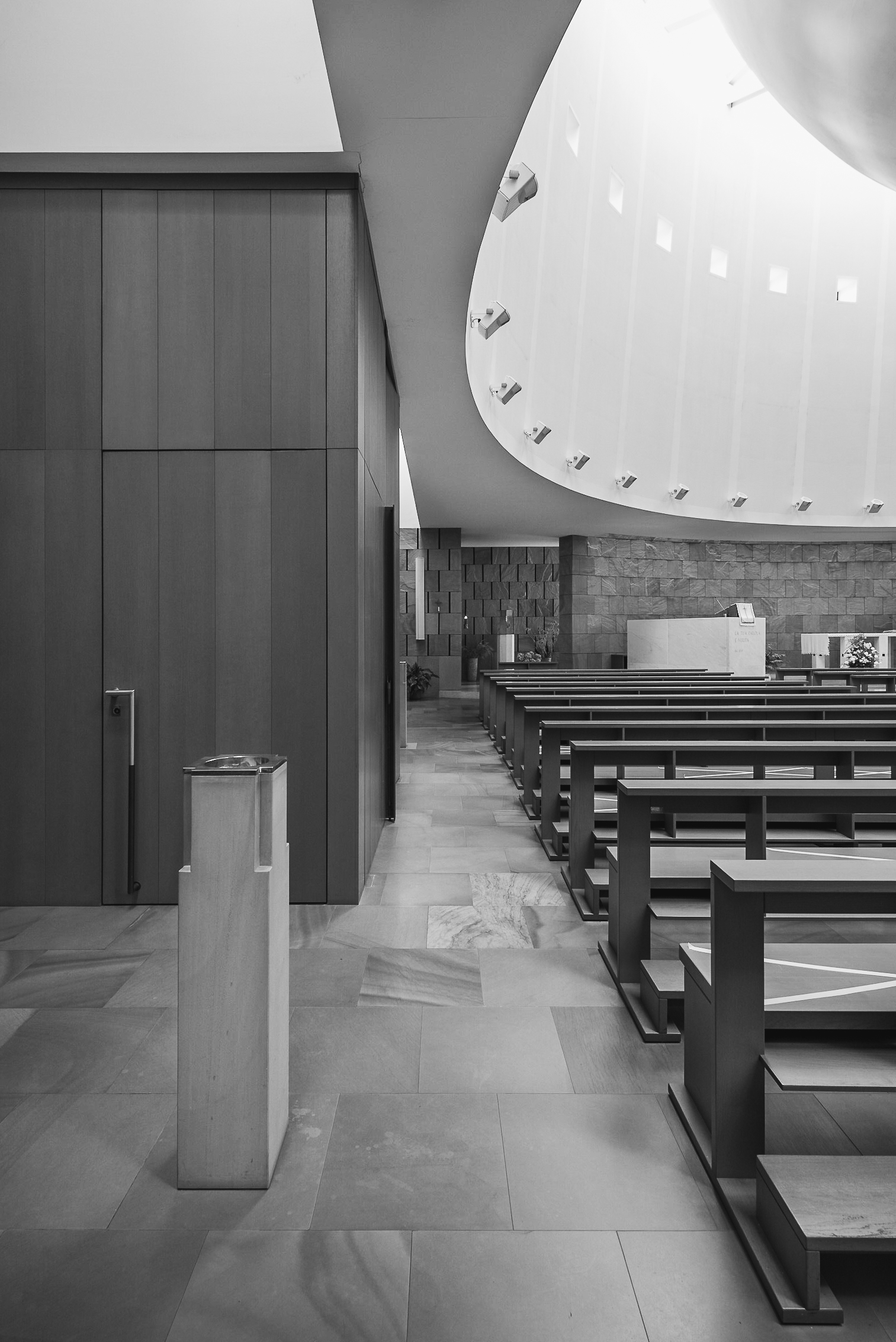 Chiesa di S.Massimiliano Kobe - Vittorio Gregotti Associati-12