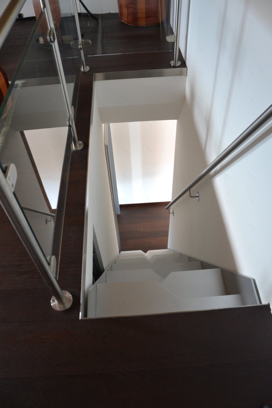 乡间复兴的现代居所——自然材料与尖端科技融合-9